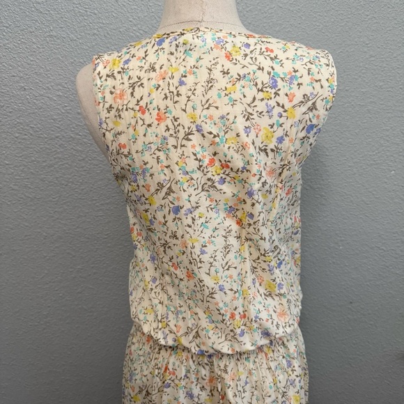 Lauren Ralph Lauren Tiered Dainty Floral Dress Size 4 Cotton Blend - Picture 6 of 8